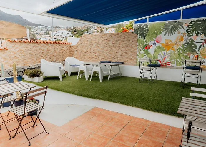 Endless Summer Hostel (Adults Only)